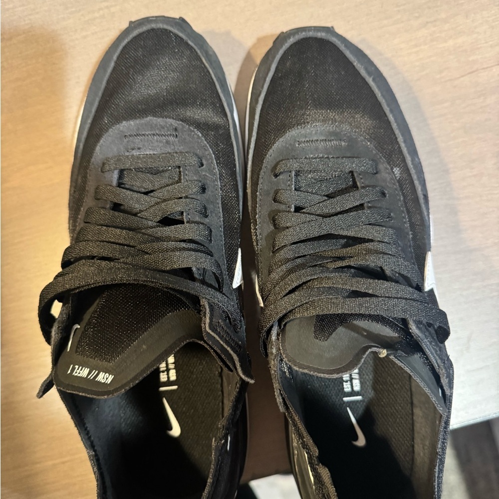 Nike Black and Gray Suede Runner - Picture 6 of 6